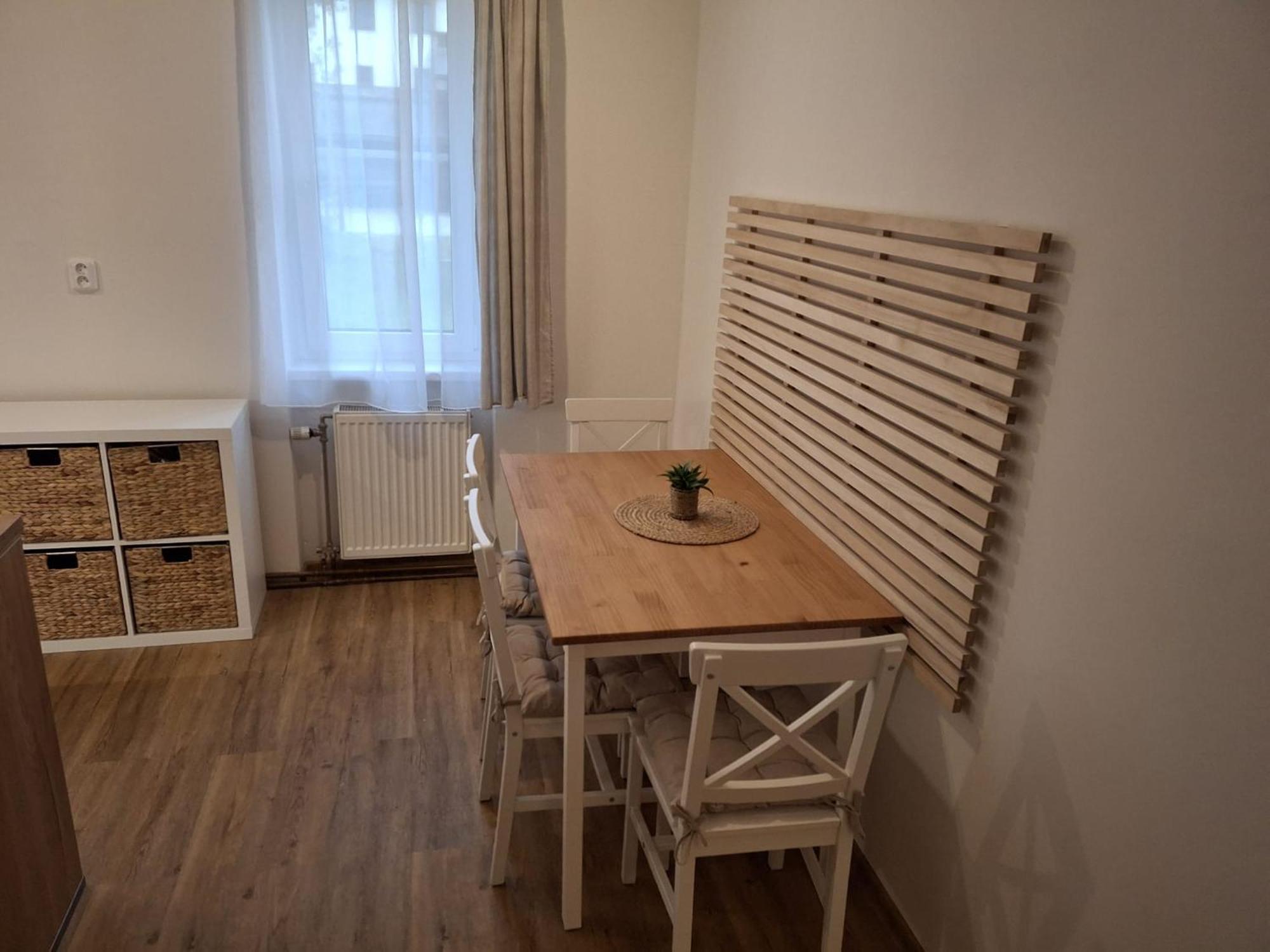 U Rakosnicka Apartment *